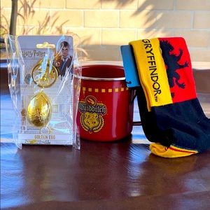 Harry Potter Tin Mug, Socks, and Keychain Set